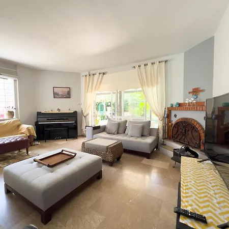 Fontes Villa *