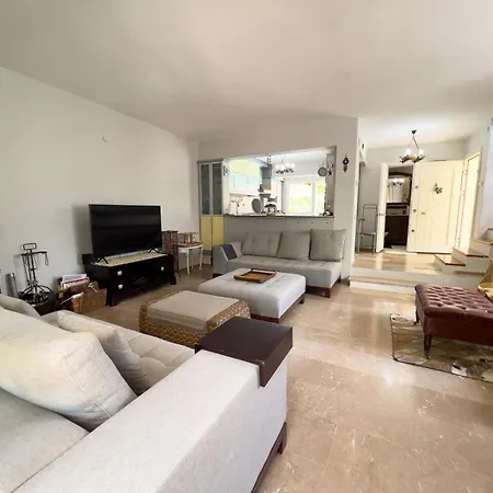 Fontes Villa *